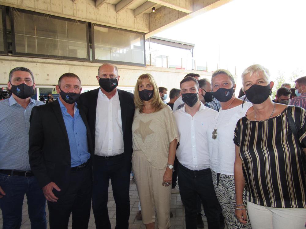 274061098_332300768909401_4522938061969270004_n