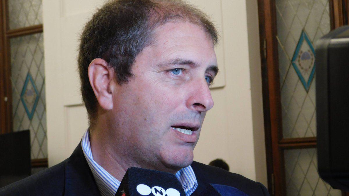carlos-lanzaro-es-el-actual-presidente-la-federacion-santafesina-futbol