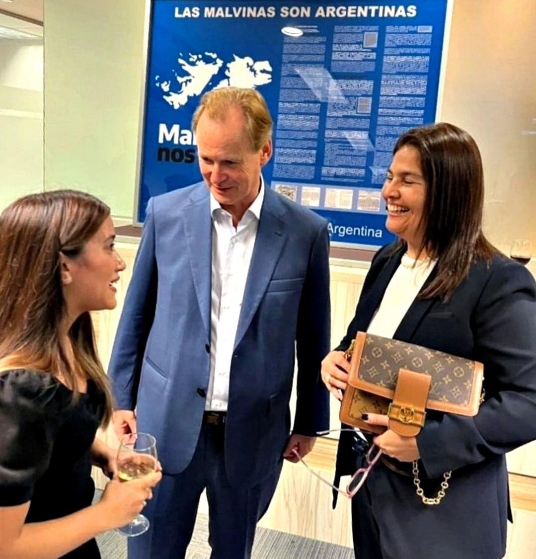 multimedia.normal.a99ed43b34ee9516.64616e69656c612d656d62616a6164612d325f6e6f726d616c2e77656270