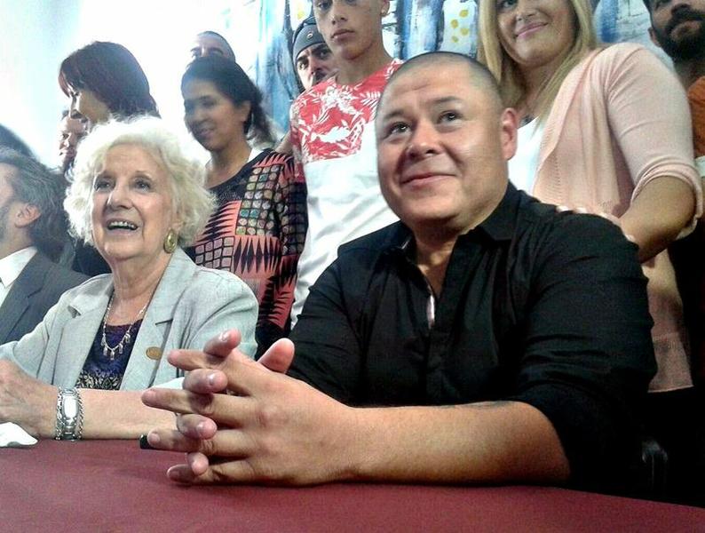 12316469_898657616855217_684517048030154729_n