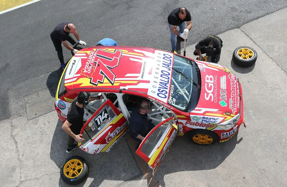 371863516_1062963918191244_3610018945828040564_n