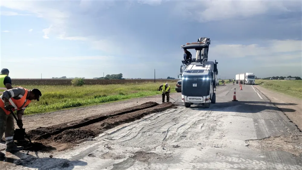 TRABAJOS DE VIALIDAD NACIONAL SOBRE RN 178 ENTRE JUNCAL Y VILLA ELOISA -... (1)