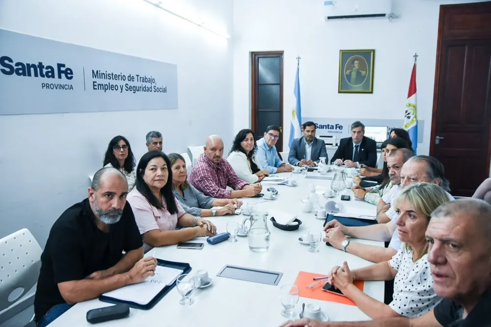 foto_noticia_paritaria_20250218-1536x1023