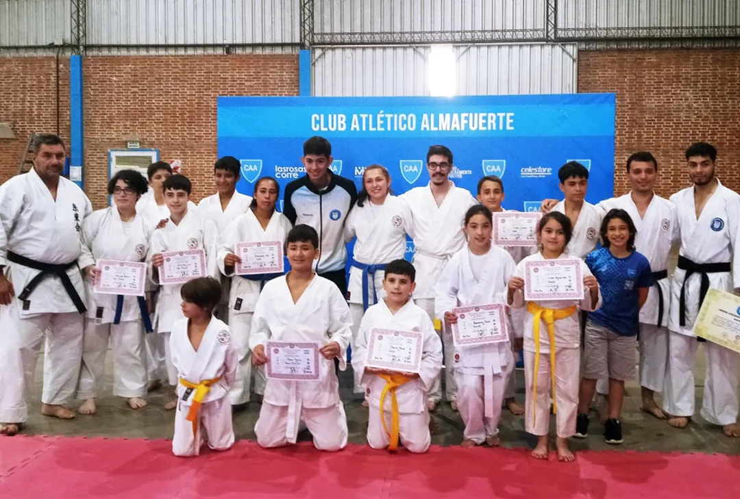 412421888_874099868057575_2964440445801146824_n (1)