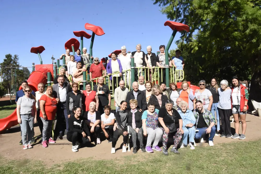 466597249_956407273181687_2647633137643927073_n