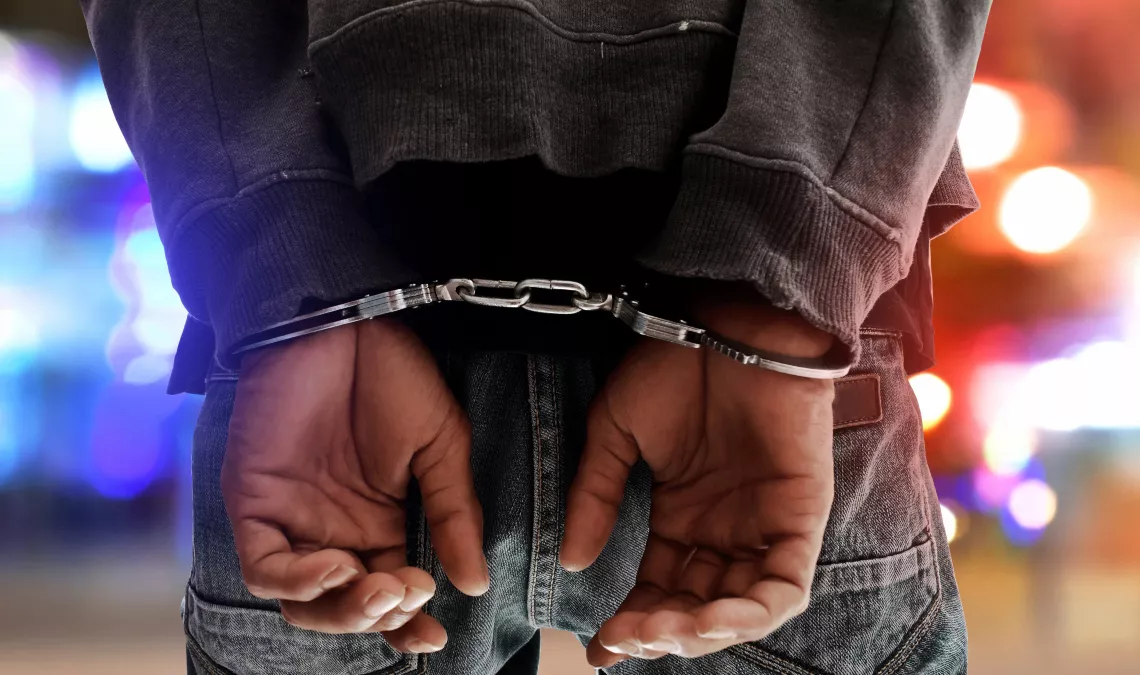 arresto-detenido-esposado-generica-1140x675