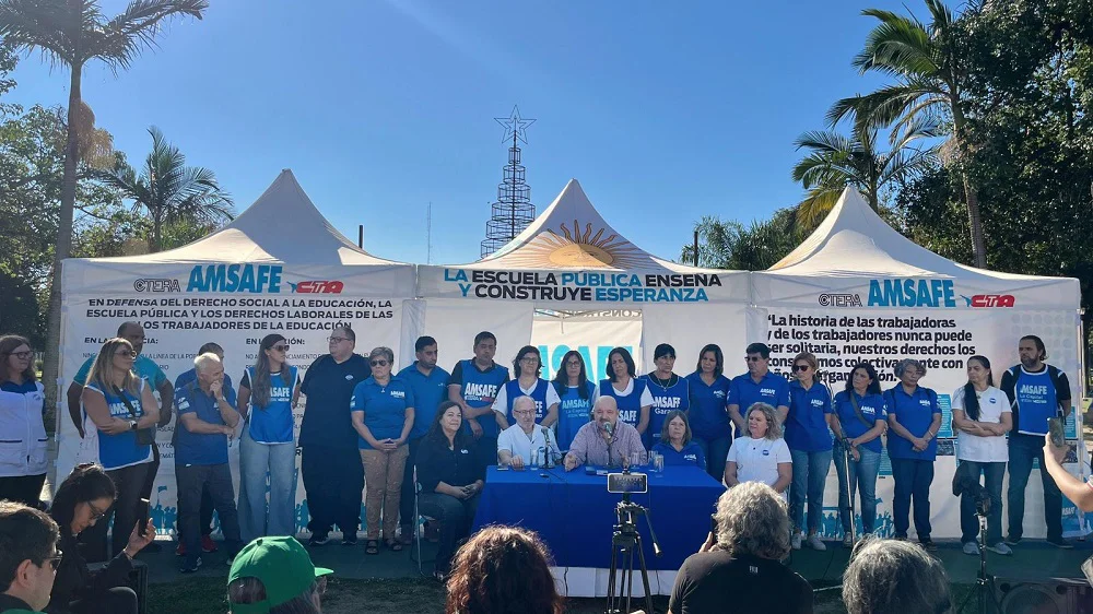 Carpa-Blanca-Docente-1