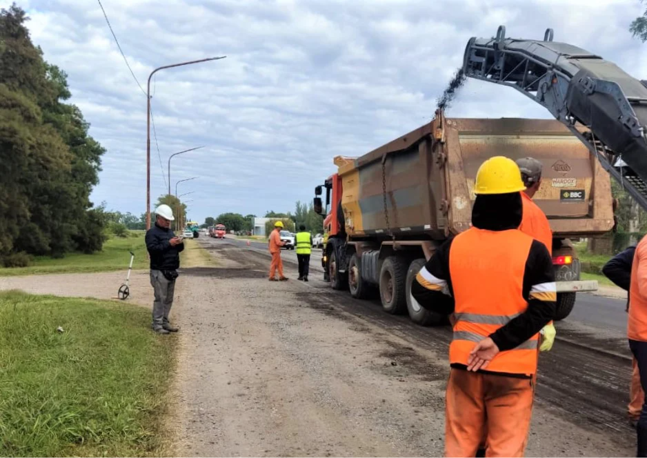 VIALIDAD NACIONAL COMPLETA ARREGLOS SOBRE RN 178 EN LAS ROSAS - 27-3-26 ... (1)
