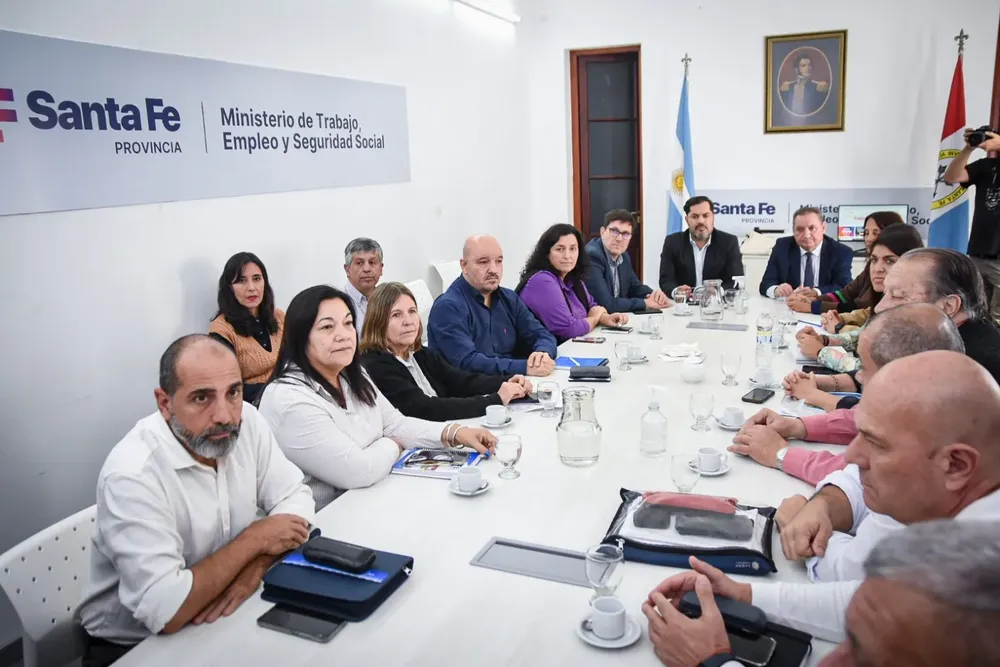 paritaria_20250428-1536x1024