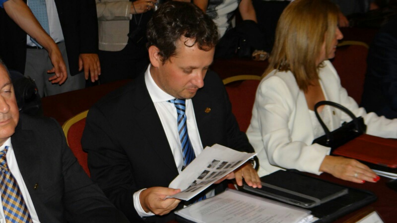 diego mansilla en sesión parlasur