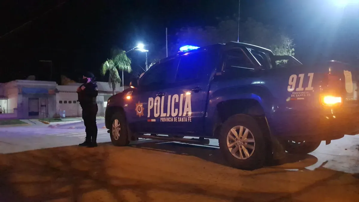 policia-patrullero-noche