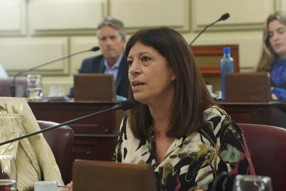 CLARA GARCIA