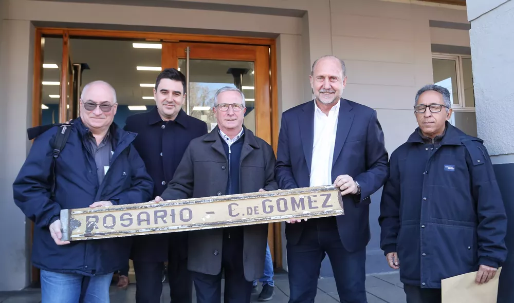 Gobernador Perotti en estación Rosario